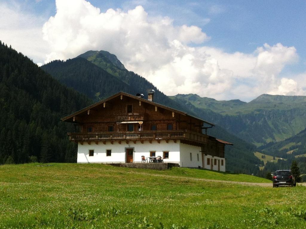 Alpenbauernhaus Vorderbrandthof Saalbach-Hinterglemm Buitenkant foto
